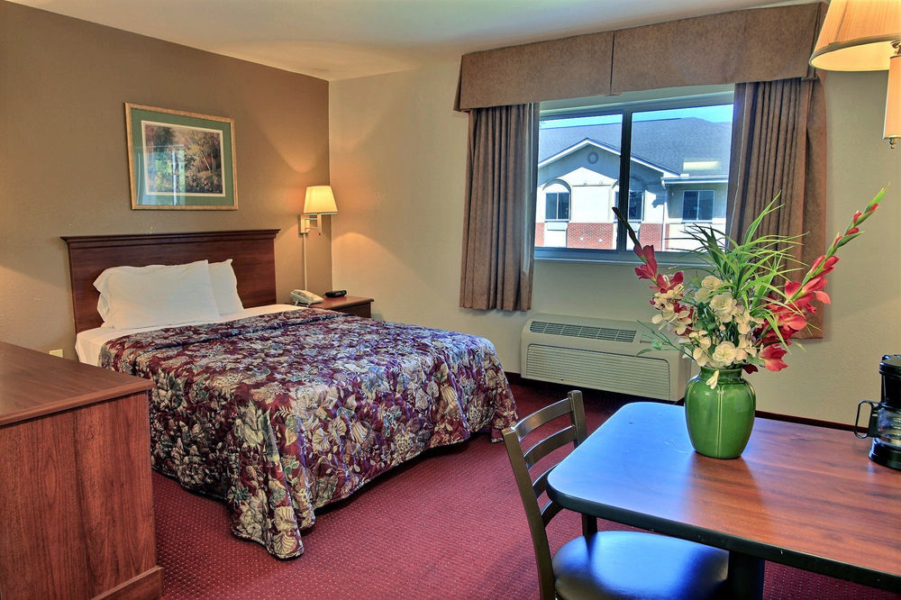 Crestwood Suites Of ניופורט ניוז מראה חיצוני תמונה